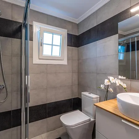 Hidalgos Hideaway - La Caleta Apartman *