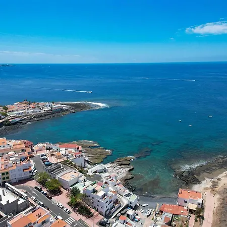 Hidalgos Hideaway - La Caleta