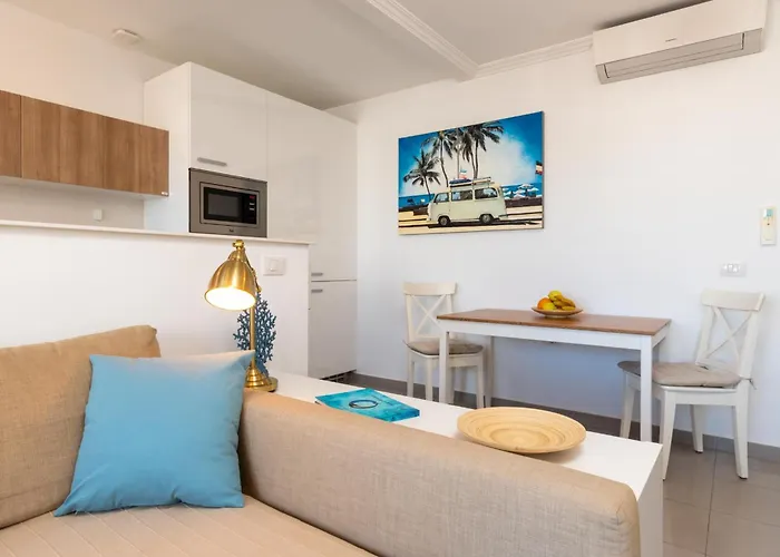 Hidalgos Hideaway - La Caleta *