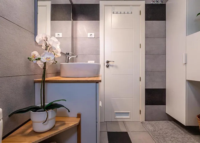 Hidalgos Hideaway - La Caleta Апартаменты *